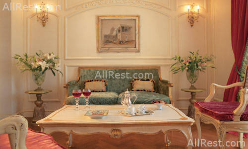 King George Palace 8